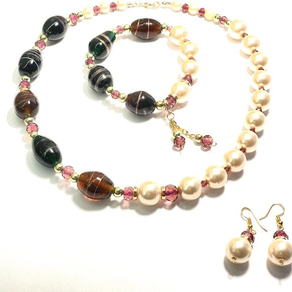 Murano Necklace Bracelet and Earrings in Brown with Pearls and Crystals - Picture 6 of 6